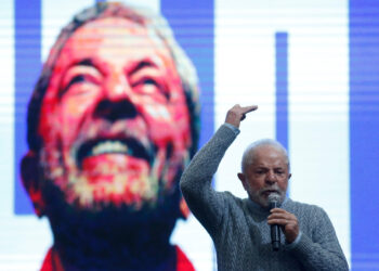 Lula niega que los analfabetos lo hicieron ganar en Brasil, como dice Bolsonaro