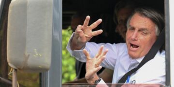 Lula destaca video en que Bolsonaro dice que comería carne humana