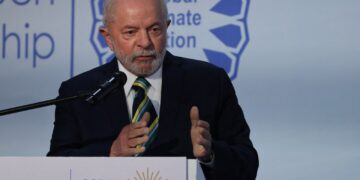 Lula, ha defendido que el cambio climático y la pobreza son dos realidades "inseparables" que deben combatirse de manera conjunta.