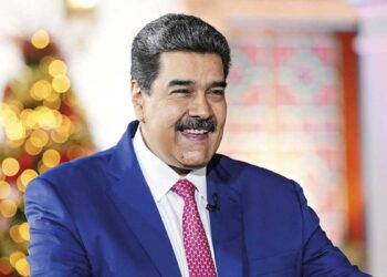 Oposición rechaza recolectar firmas contra Maduro en condiciones fijadas por autoridades