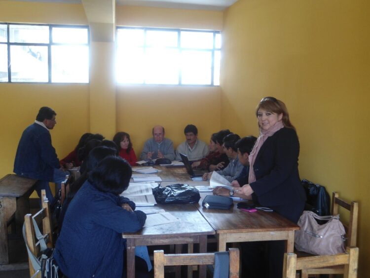 Maestros se capacitaron en la malla curricular educativa. Foto: Archivo