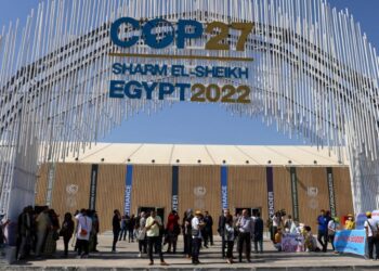 El centro de convenciones de Sharm el Sheij, Egipto, donde se debatió los efectos del cambio climático en la moda a nivel mundial. Foto: AFP.