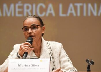 La ex ministra brasileña Marina Silva adelantó este jueves en la COP27 de Egipto algunos puntos de la agenda ambiental del presidente electo Lula Da Silva. Foto: AFP.