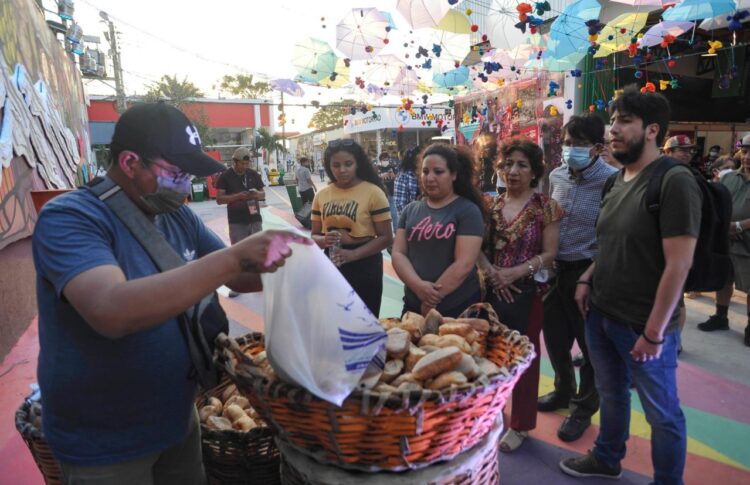 Las marraquetas no solo brillaron en la Expocruz, ahora se venderán indefinidamente en Santa Cruz