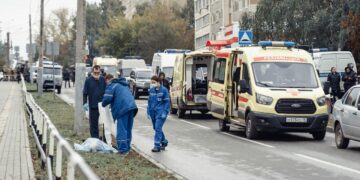 La UE condena la matanza de 15 personas en un colegio de Rusia