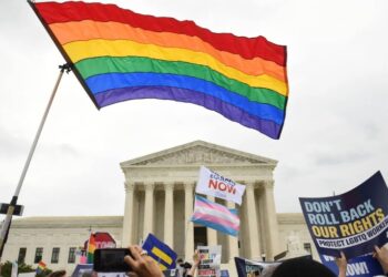 Un proyecto de ley para dar protección federal a matrimonios del mismo sexo avanzó el miércoles en el Senado de Estados Unidos.