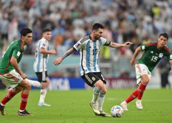 messi_lewandowski_solos_acompañados