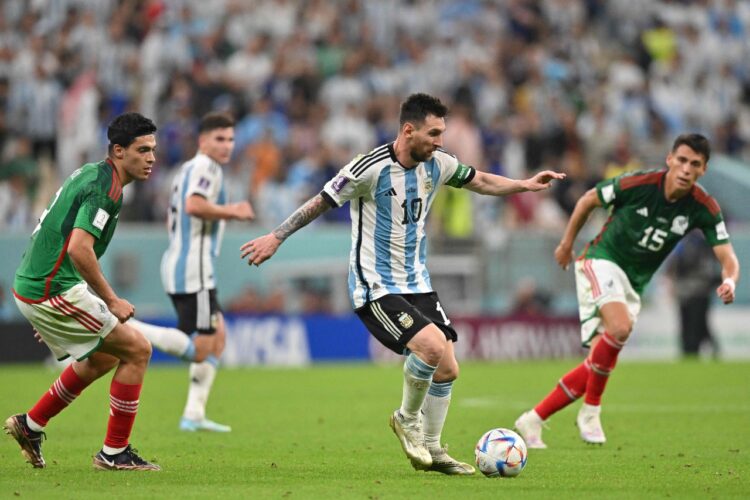 messi_lewandowski_solos_acompañados