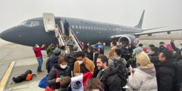 México prevé crear aerolínea comercial manejada por militares