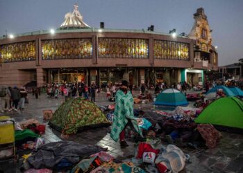 La peregrinación a la Basílica por el Día de la Virgen de Guadalupe fue masiva. Foto: AFP