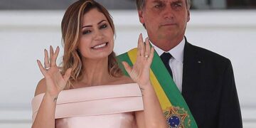 Michelle Bolsonaro, una primera dama de fe en Brasil