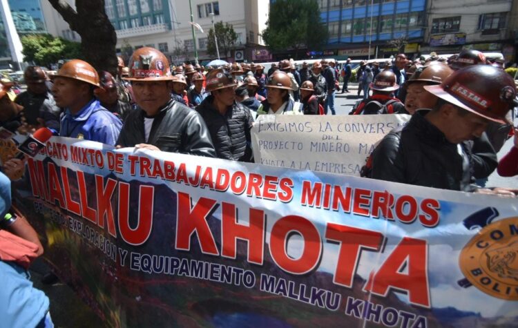 Mineros de Mallku Khota piden garantizar inversión tras 10 años de su nacionalización