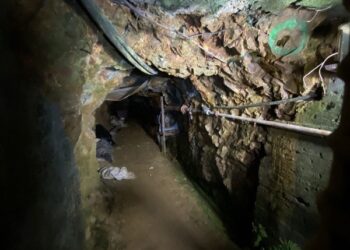 4 mineros resultaron heridos, 2 de ellos de gravedad, por una explosión en una mina en Turquía.