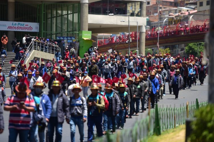 Cooperativas mineras piden al Gobierno atender demanda de 18 puntos
