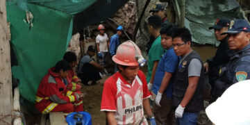 Tres mineros mueren tras derrumbe en mina en Perú