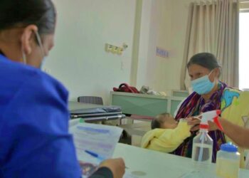Autoridades piden a padres llevar a vacunar a sus hijos contra la coqueluche. Foto: Ministerio de Salud