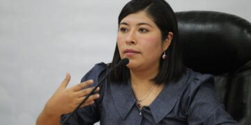 La ministra de Cultura de Perú denuncia constitucionalmente a la fiscal general del Estado