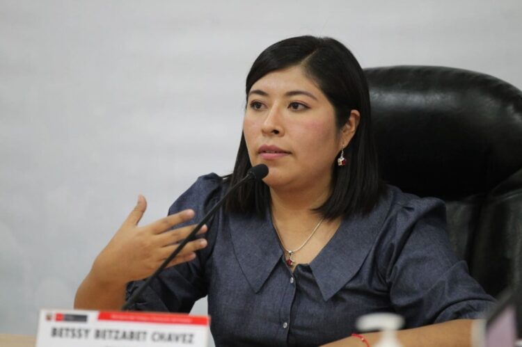 La ministra de Cultura de Perú denuncia constitucionalmente a la fiscal general del Estado