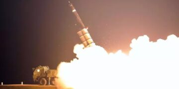 Corea del Norte ha lanzado este jueves un misil balístico de corto alcance hacia el mar de Japón.
