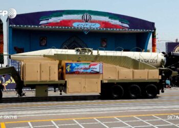 iran_anuncia_que_fabrico_misil_balistico_hipersonico.jpg