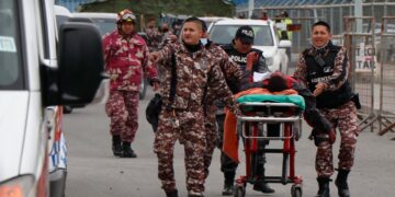 Nuevos choques entre reclusos tras motín carcelario que dejó 15 muertos