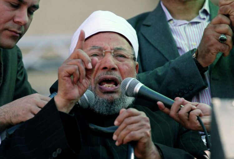 Muere a los 96 años el influyente clérigo Yusuf al Qaradaui, considerado líder espiritual de Hermanos Musulmanes