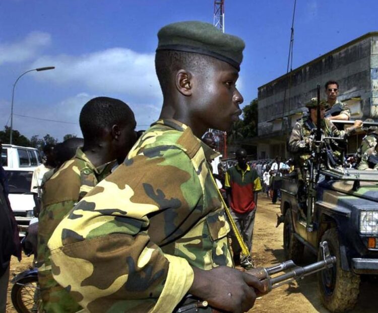 Congo condena a muerte a dos coroneles por matar a dos mineros chinos