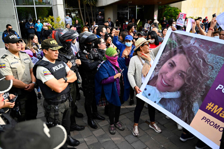 Hallan asesinada a abogada que había desaparecido en la escuela de Policía de Ecuador