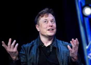 Dedicarse ‘a fondo’ o despido: la oferta de Elon Musk a los empleados de Twitter