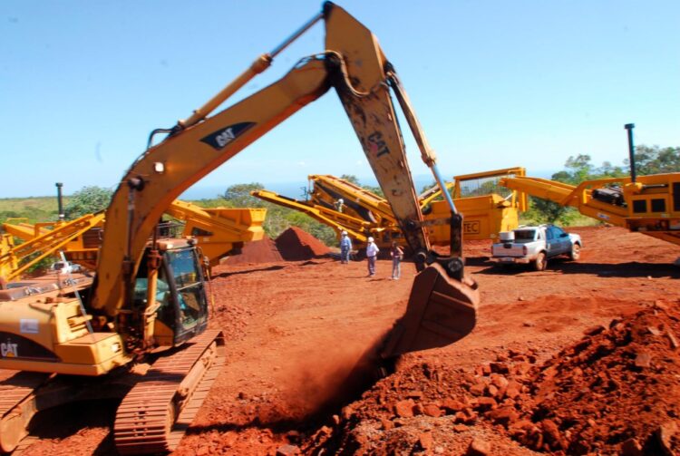 Se normaliza transporte de estructuras metálicas y materiales para el Mutún