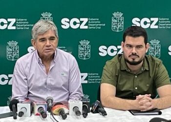 Segundo día de bloqueo, gobernación cruceña y Cuatro Cañadas se reunen esta tarde