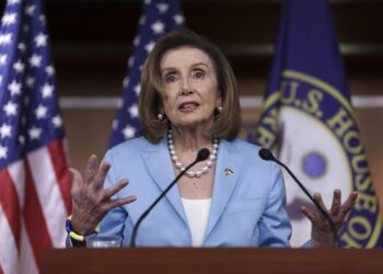 Pelosi, lamentó que el ataque que sufrió su marido, Paul, estuvo "alimentado por la desinformación".