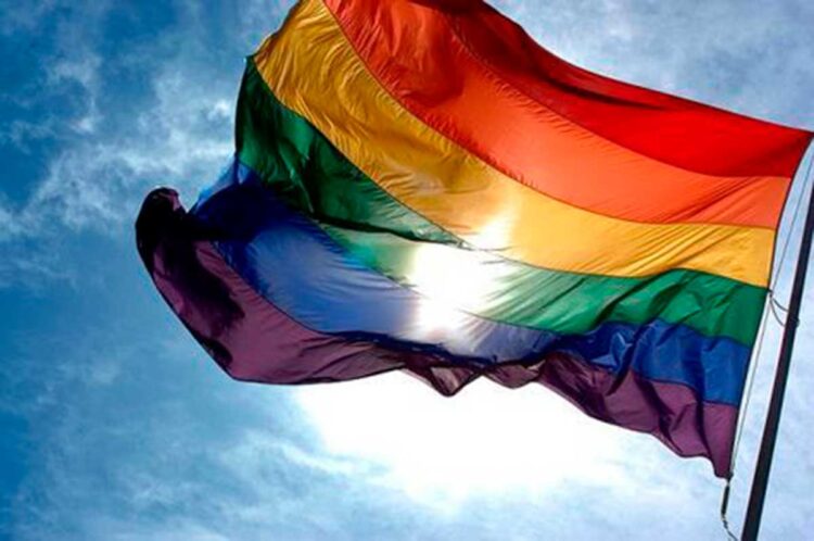 Miles exigen en Chile mejorar la ley antidiscriminación en marcha LGBTQ