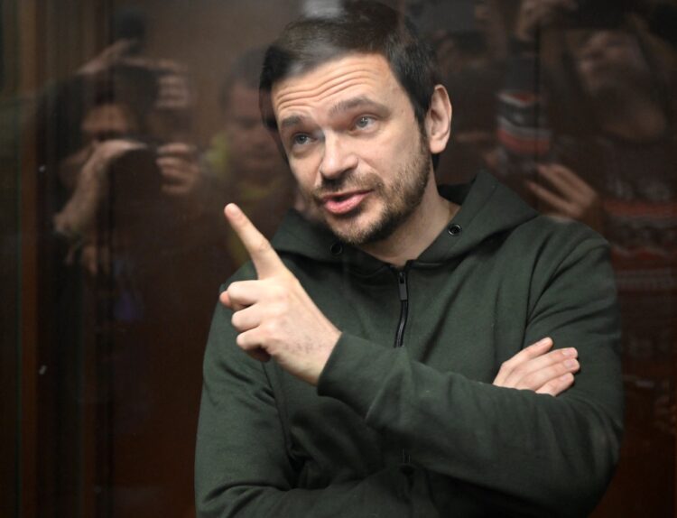 Juicio contra Yashin empezó el miércoles. Sus compañeros de lucha se han visto obligados a exiliarse, fueron silenciados y asesinados.