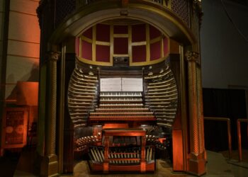 Desde 2004, un comité de restauración, integrado por apasionados y financiado con donaciones, quiere devolver al órgano de Atlantic City la potencia sonora que tuvo en su mejor época. Foto: AFP.
