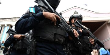 Honduras 'declara la guerra' a grupos criminales.