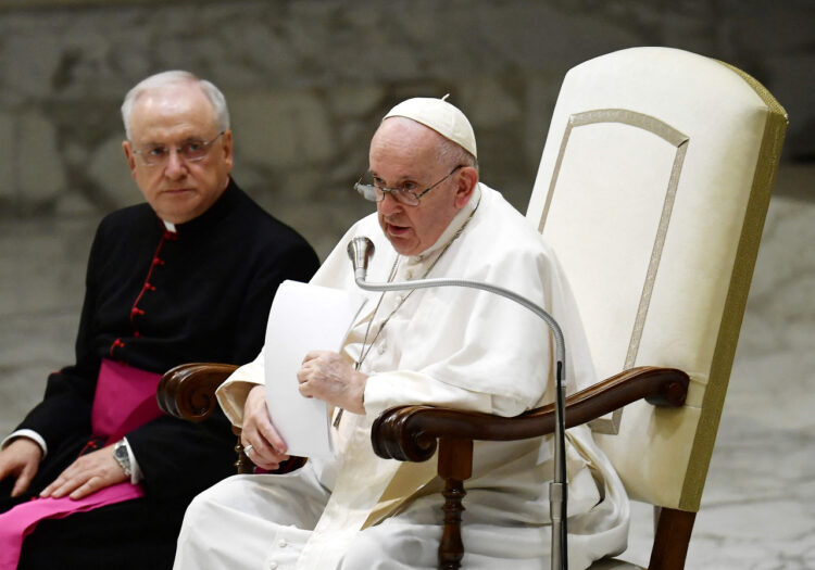 Papa Francisco alaba tasas progresivas de impuestos y ‘pacto fiscal’ en Italia