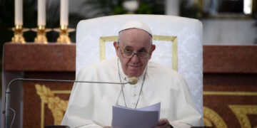 El Papa sobre la ley de eutanasia: ‘Lo de matar lo dejamos a las bestias’
