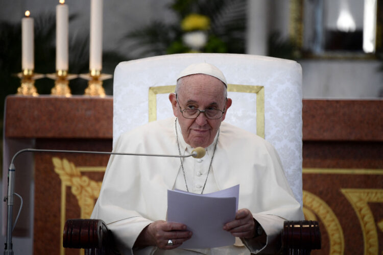 El Papa sobre la ley de eutanasia: ‘Lo de matar lo dejamos a las bestias’