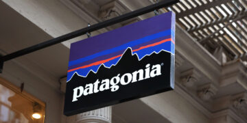 Fundador de Patagonia dona su empresa para cuidar el planeta