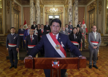 La OEA acuerda enviar una misión a Perú para analizar la crisis política