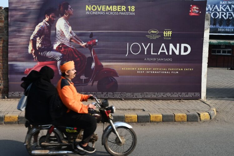 Pakistán finalmente autoriza la proyección de película ‘Joyland’
