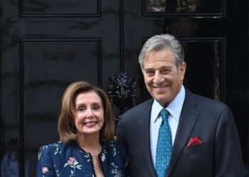 El hombre que agredió al marido de Pelosi con un martillo será acusado de intento de asesinato