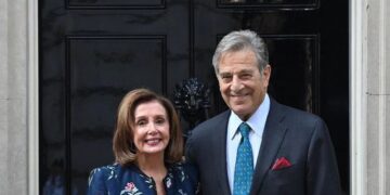 El hombre que agredió al marido de Pelosi con un martillo será acusado de intento de asesinato