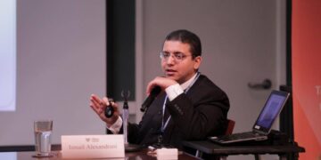 El periodista Alexandrani sale de prisión tras cumplir siete años de prisión.