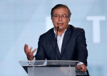 Petro acusa a EEUU de arruinar a ‘todas las economías del mundo’