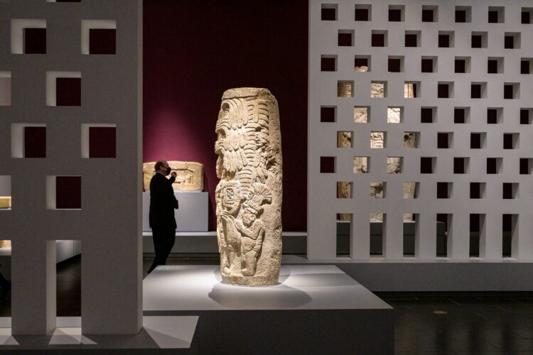 Una de las piezas mayas exposición en Nueva York. AFP