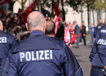 Policía frustra proyecto de atentado ‘neonazi’ de un adolescente en Alemania