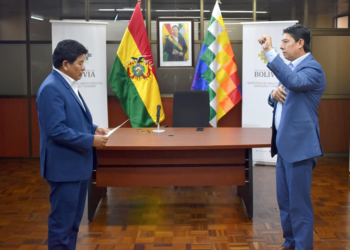 Montaño posesiona a José Antonio Baldelomar como nuevo viceministro de Transportes