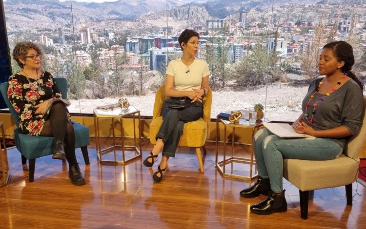 Panelistas consideran que las leyes contra la violencia hacia las mujeres se quedaron ‘en verso’